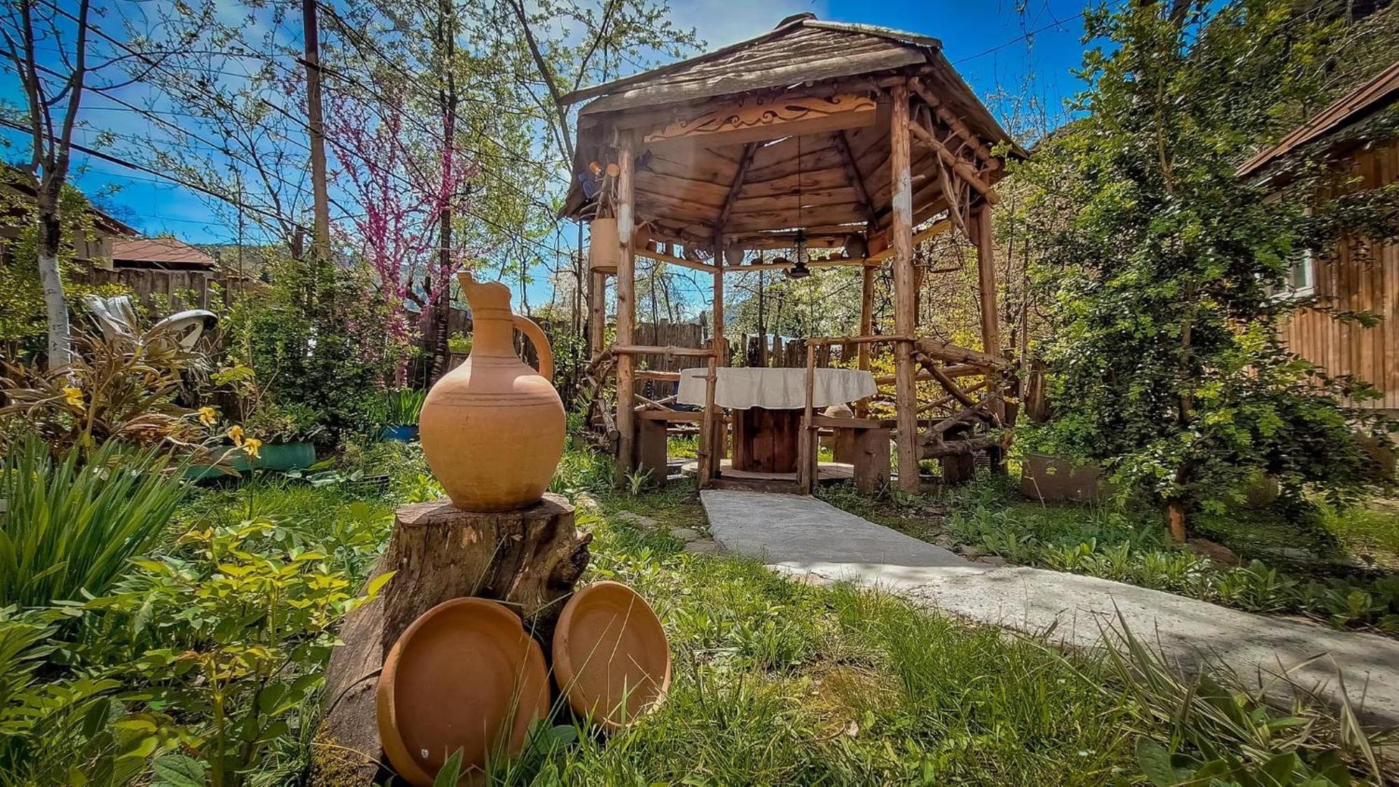Guest House "Svaneti" Lentekhi Екстериор снимка
