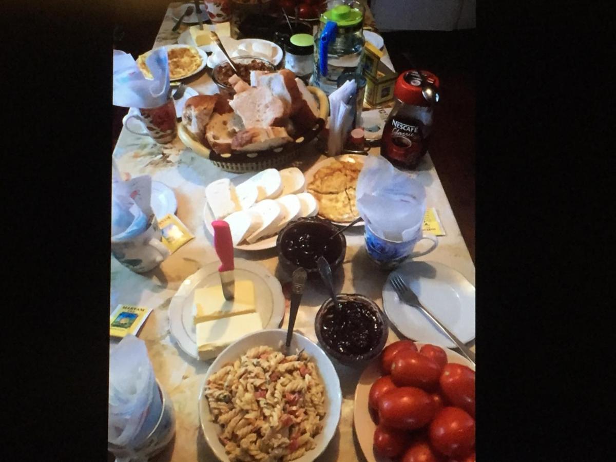 Guest House "Svaneti" Lentekhi Екстериор снимка
